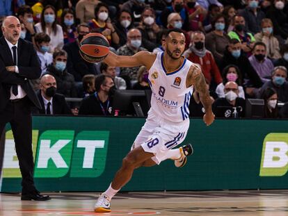 Adam Hanga, durante el Barcelona-Real Madrid de Euroliga.