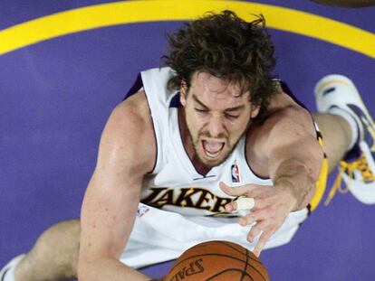 Ibaka, ante Gasol.