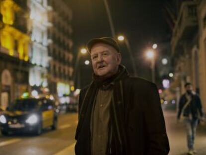 Stuart Holland, economista britanico, en la calle Pelayo de Barcelona