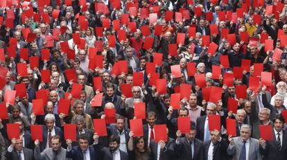 Representantes del deporte catalán protestan contra los agravios.