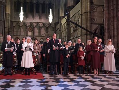 La familia real británica muestra su unión tras los ataques de Enrique y Meghan en su documental