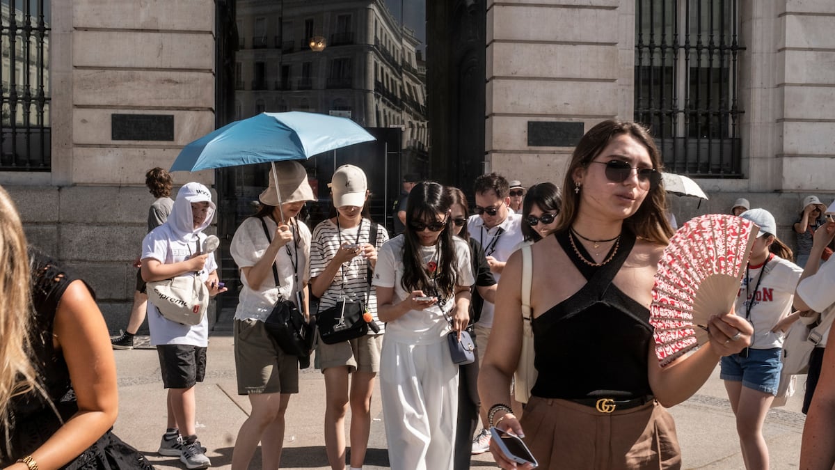 Las nuevas "normas Gran Hermano" de España de las que se quejan los turistas británicos 30 Merca2.es Se incluyen hasta los datos de parentesco
