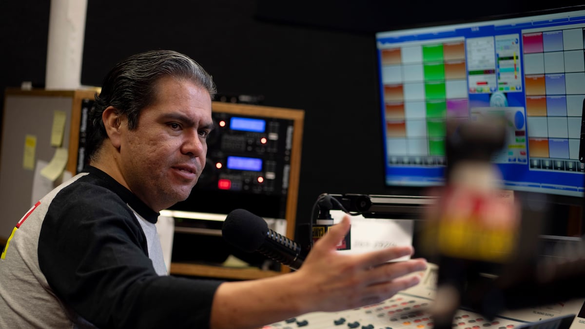 Una radio latina contra la desinformación