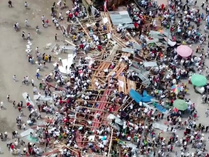 El desplome de las gradas de la Plaza de Toros del Espinal en Colombia.