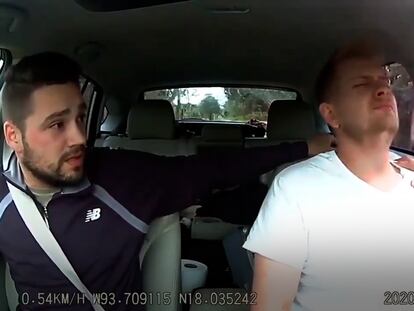 Unos youtubers denuncian haber sido detenidos en México por el narco: “Por favor, no nos maten”