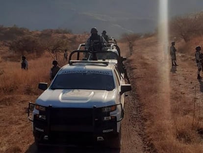  Un operativo de la Secretaría de Seguridad Pública en Coyuca de Catalán, Guerrero, realizado en marzo de este año. En video, las denuncias de los habitantes.