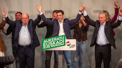 El PNV celebra los resultados electorales vascos, este domingo en Bilbao.