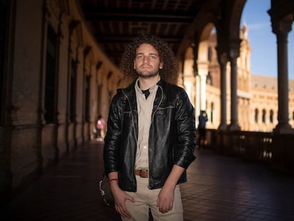 Iván,  joven ruso de 22 años exiliado en Sevilla.