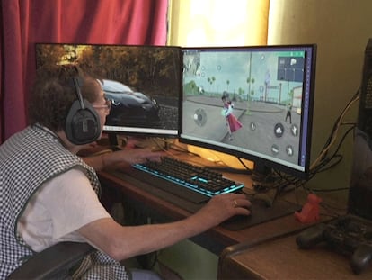 María Elena Arévalo, mejor conocida como la "abuela gamer", es reconocida como una de las figuras más influyentes del videojuego 'Free Fire'.