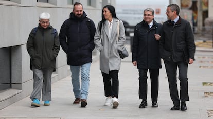 Jenni Hermoso, en el centro, a su llegada este martes a la Audiencia Nacional.