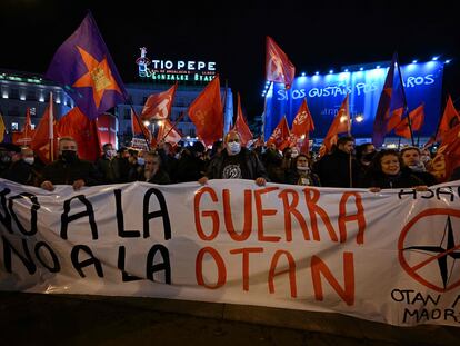 El rechazo hacia la OTAN en la Puerta del Sol: “No a la guerra imperialista”
