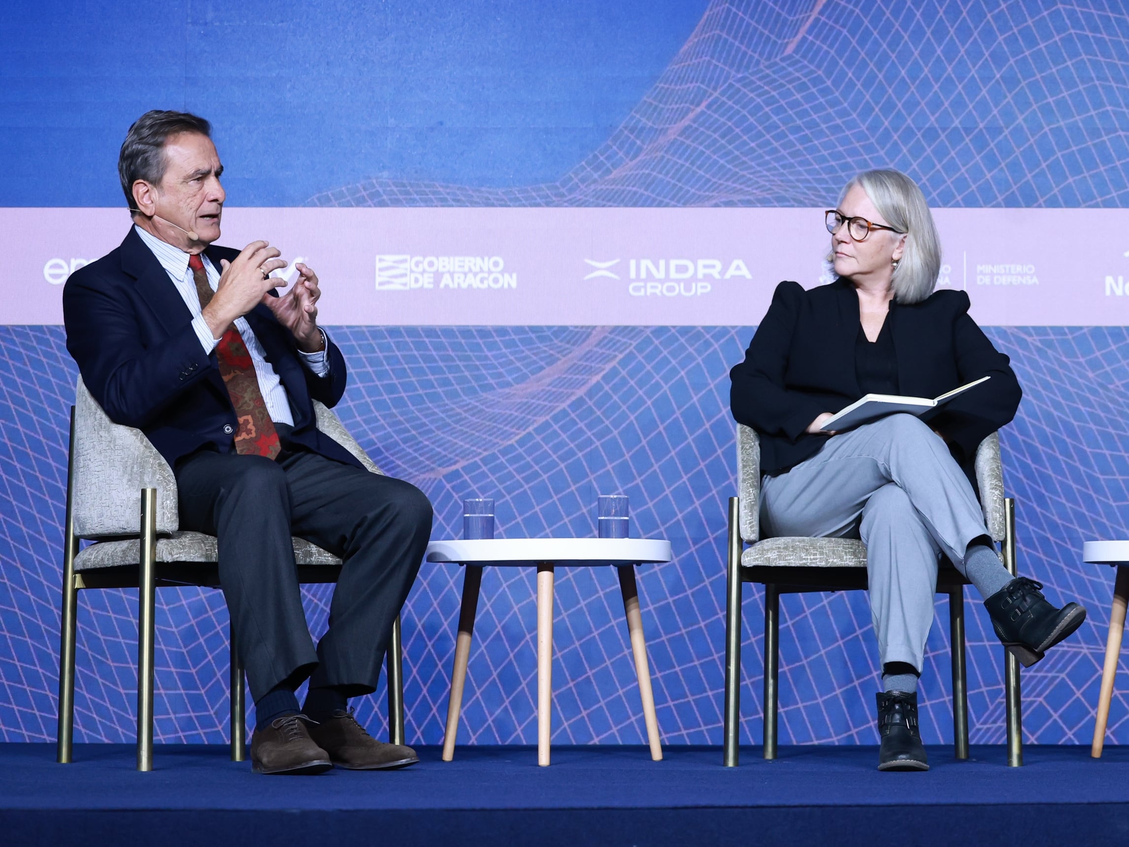 El diplomático español Fidel Sindagorta conversa con Carme Colomina, investigadora sénior especializada en la UE, desinformación y política global de CIDOB.