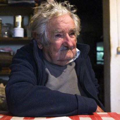 El expresidente de Uruguay, fotografiado en su casa, a las afueras de Montevideo, el 22 de abril.