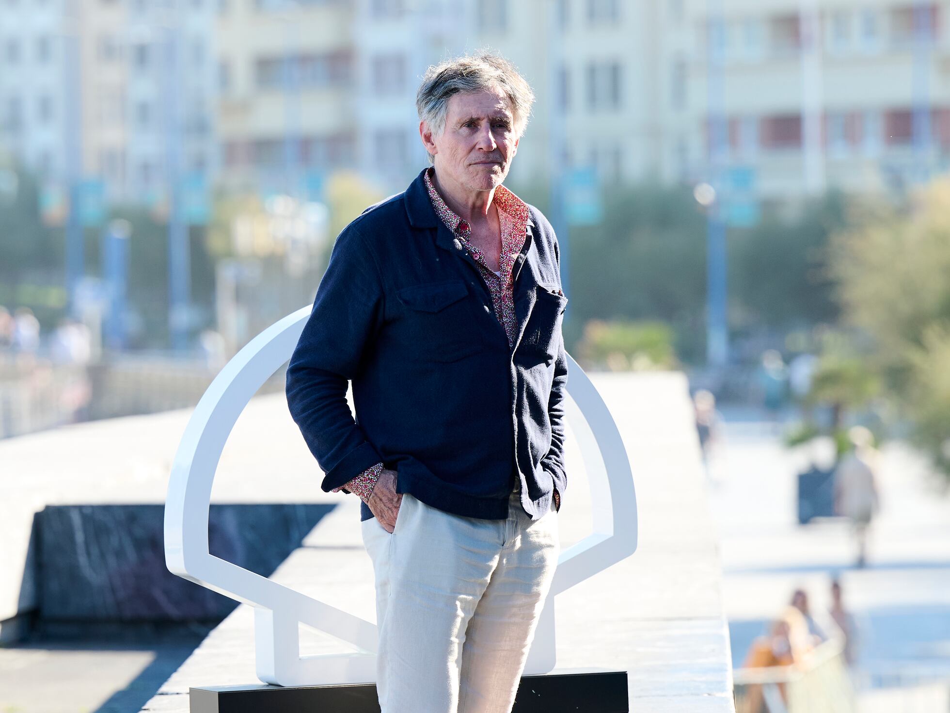 Gabriel Byrne, actor: “La Iglesia católica ha dejado una huella