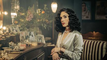 Sandra Echeverría como la joven María Félix, durante una escena de la serie 'María Félix, La Doña', que se estrena el 21 de julio por ViX.