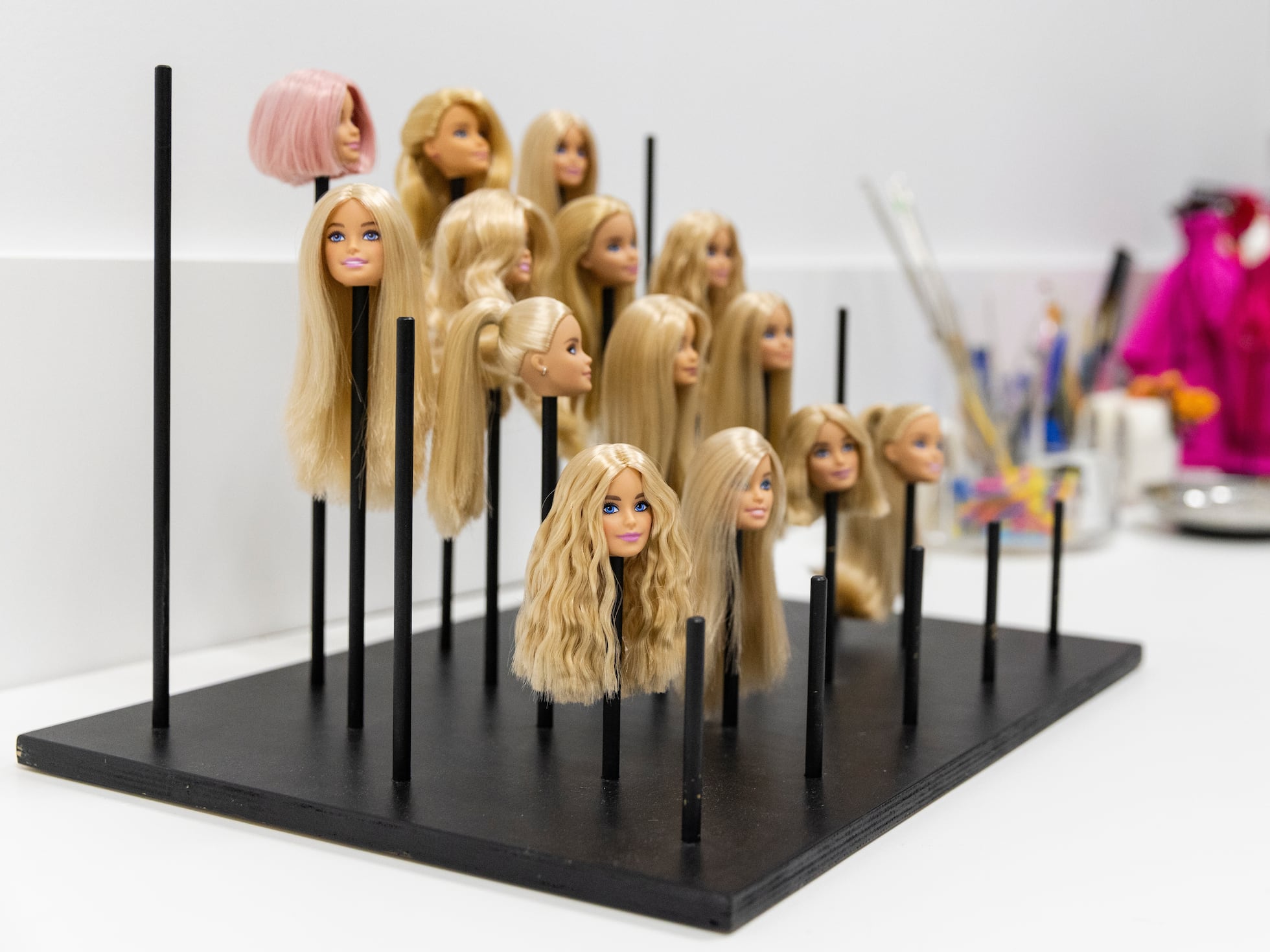 Barbie cumple 65 años, pero no hay quien la jubile: un día en sus