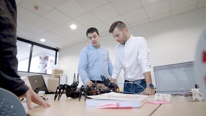 ¿Cómo conecta la universidad a los estudiantes con el mundo laboral?