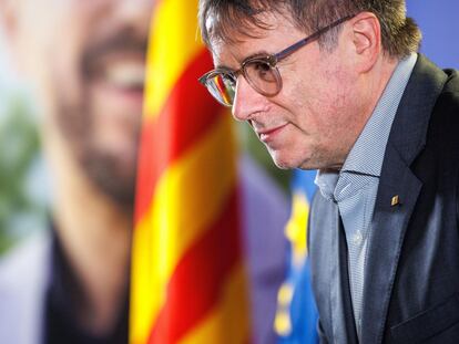 El expresidente de la Generalitat Carles Puigdemont, durante una rueda de prensa este viernes en Bruselas.
