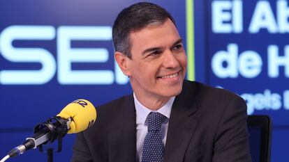 El presidente del Gobierno, Pedro Sánchez, este martes durante su entrevista en 'Hoy por Hoy'   en la Cadena Ser.