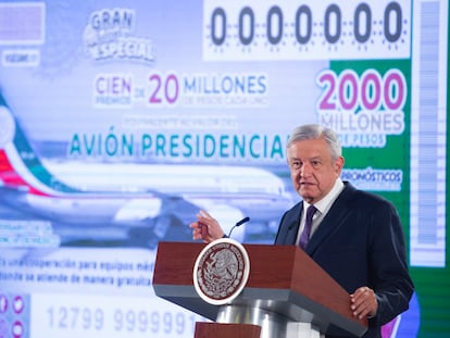 Andrés Manuel López Obrador hizo un nuevo llamado a la ciudadanía para que compre un 'cachito' para la rifa a bordo del avión presidencial. FOTO | VIDEO: Gobierno de México