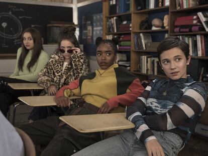 Cailee Spaeny, Gideon Adlon, Lovie Simone y Zoey Luna en 'Jóvenes y brujas'.