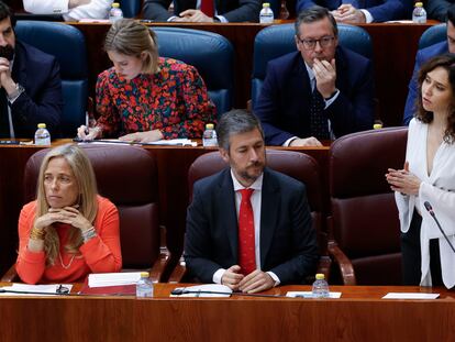 La presidenta de la Comunidad de Madrid, Isabel Díaz Ayuso, interviene este partes en el pleno que celebra la Asamblea.
