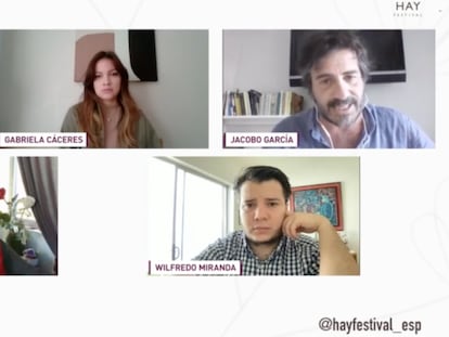 Los participantes de la charla del Hay Festival sobre la violencia contra la prensa en Latinoamérica.