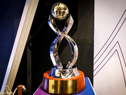 La polémica copa de fútbol sin género lanzada por Uruguay