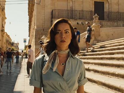 Vídeo, tráiler 'The White Lotus 2'. Aubrey Plaza, en las calles de Sicilia durante la segunda tempora de 'The White Lotus'. 