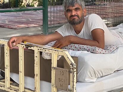 Un hospital ajeno a los talibanes en Afganistán