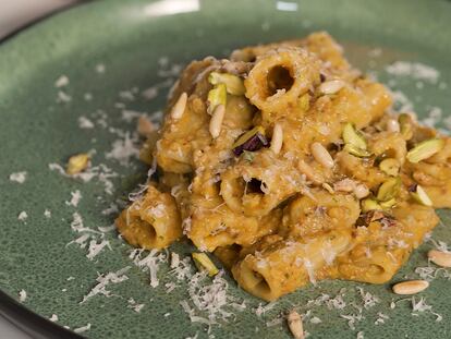 Pasta al pesto de calabaza, una receta de abuela italiana