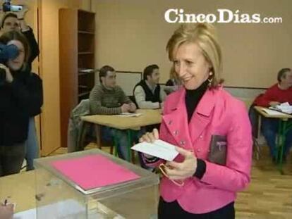 Rosa Díez recomienda votar 'a gusto'