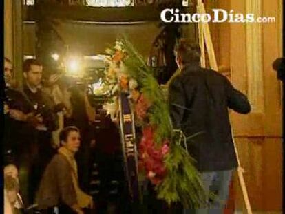 Llegada del féretro de Antonio Vega a la SGAE
