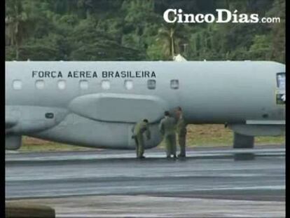 Hallan restos del avión desaparecido en el Atlántico