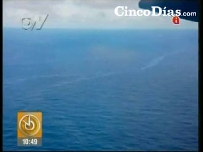 Primeras imágenes de restos del avión caído en el Atlántico