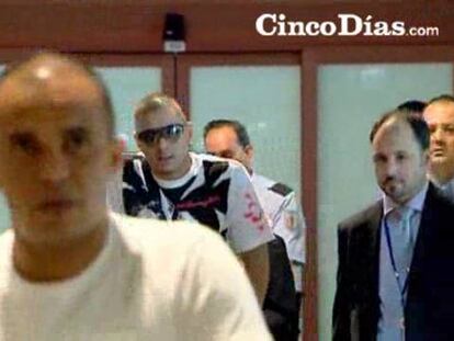 Benzema aterriza en Madrid