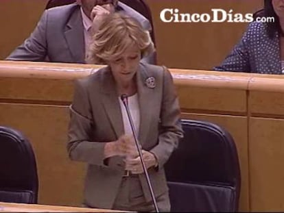 Salgado remite a la comparecencia de Zapatero para conocer los detalles sobre la reducción del déficit