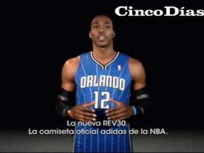 David Villa y Dwight Howard se cambian la camiseta