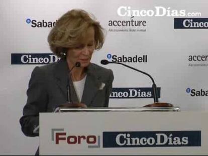 La ministra de Economía, Elena Salgado, en el Foro Cinco Días