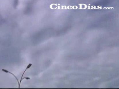 Un avión de los rebeldes, derribado en Bengasi