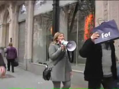 Protestas en la apertura de comercios en Bilbao en domingo
