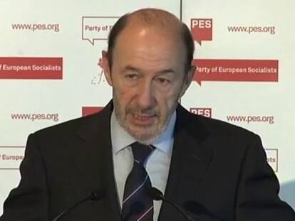 Rubalcaba: "Los eurobonos nos curan la infección"