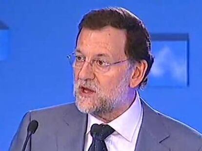 Rajoy: "Lo primero que tenemos que hacer, porque no queda más remedio, es ir reduciendo el déficit"