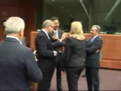 El Eurogrupo trata la situación de Chipre, pero retrasa a marzo el rescate