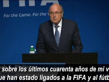 Blatter se rinde y dimite como presidente de la FIFA