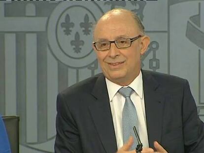 Montoro: "Los funcionarios recibirán otro 25% de la paga en octubre"