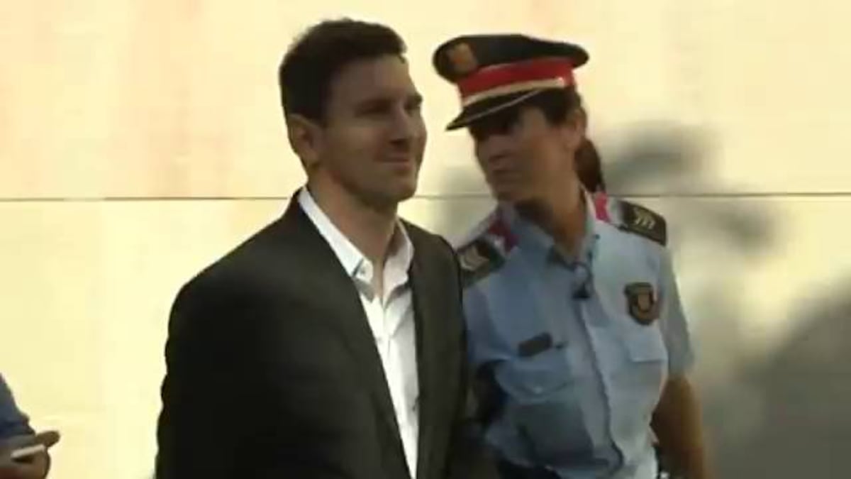 El fiscal exculpa a Messi y condena a su padre | Economía nacional e  internacional | Cinco Días