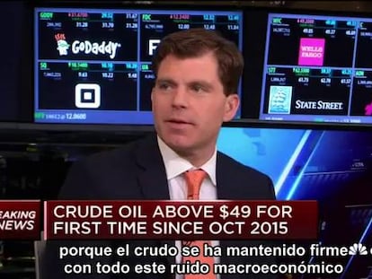 El precio del crudo supera los 49 dólares