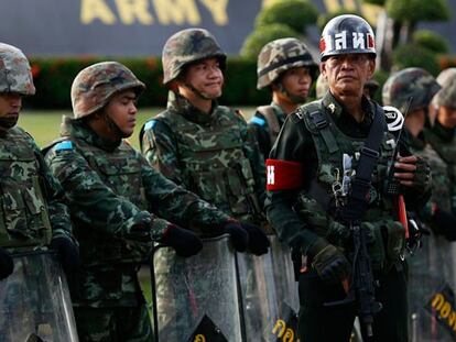 Soldados tailandeses em Bangkok / p. k. (AFP) / Reuters Live!
