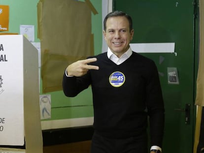 Resultado eleiçoes 2016 O candidato do PSDB, João Doria, vota em São Paulo. NELSON ANTOINE AP